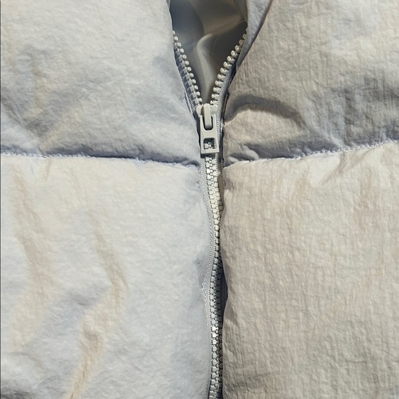 H&M Sky Blue Quilted Vest - Picture 4 of 11